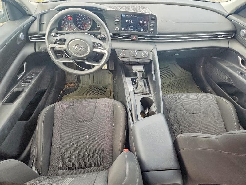 2021 HYUNDAI ELANTRA SE 8