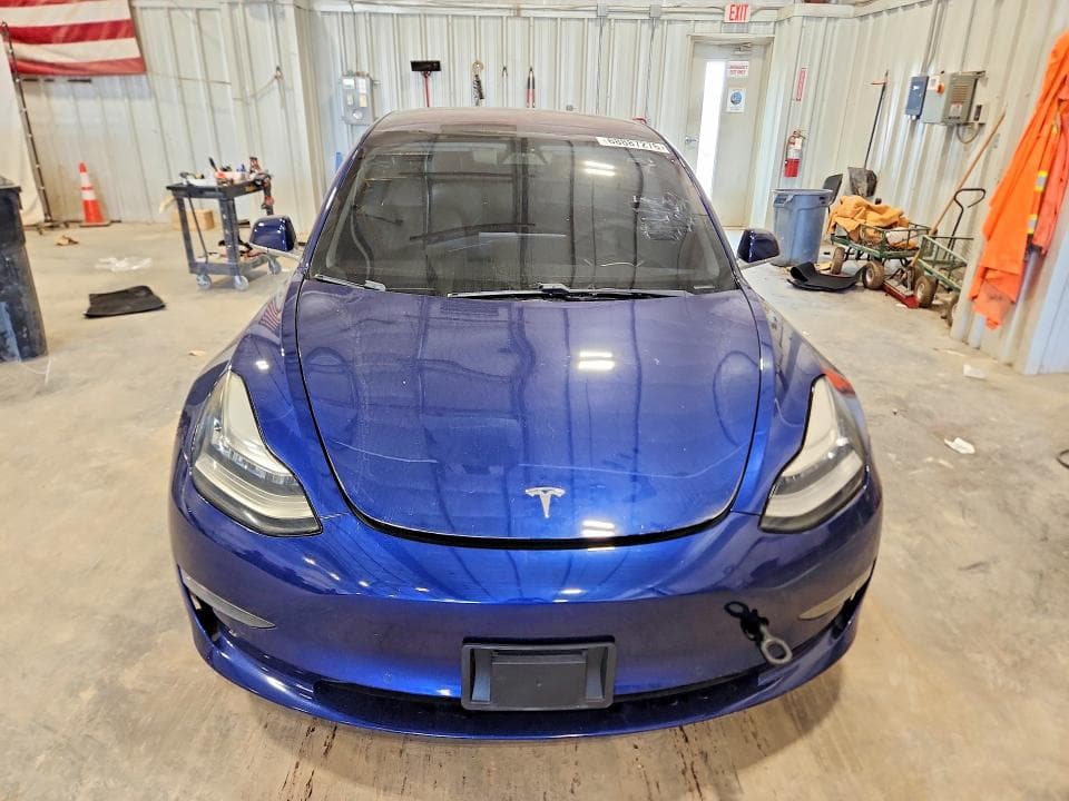2018 TESLA MODEL 3 5