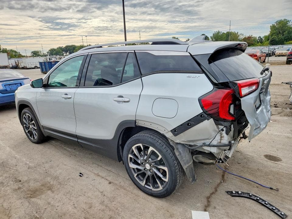 2022 GMC TERRAIN SLT 2