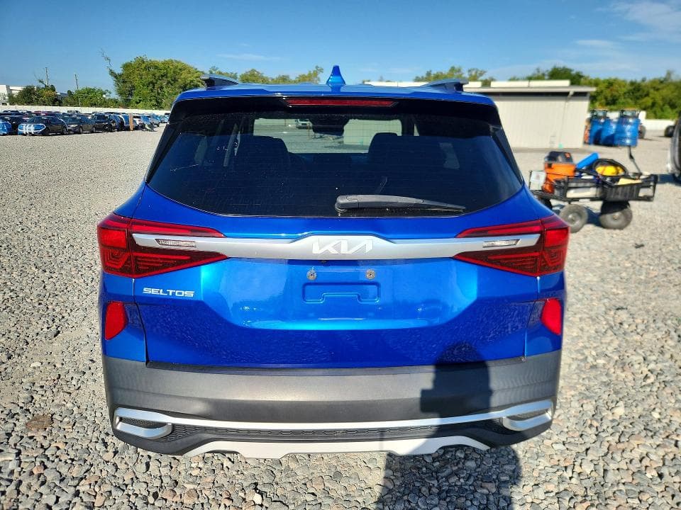 2023 KIA SELTOS S 6