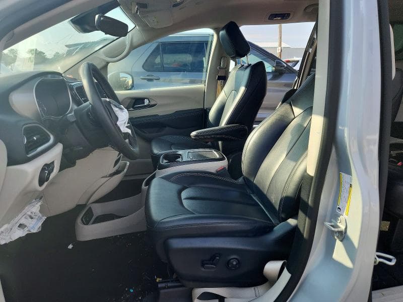 2024 CHRYSLER PACIFICA TOURING L 7