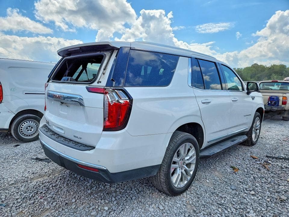 2021 GMC YUKON SLT 3