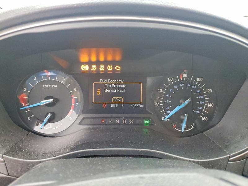 2017 FORD FUSION SE 9