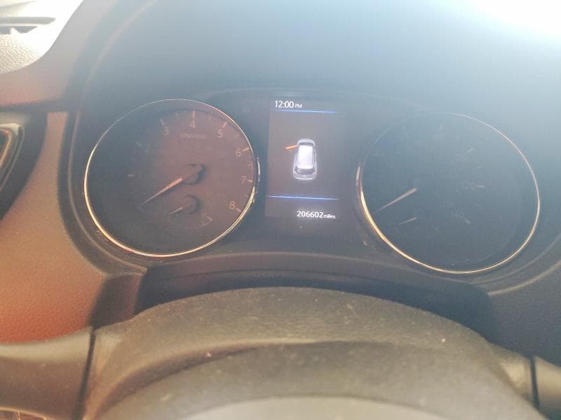 2018 NISSAN ROGUE SV 9
