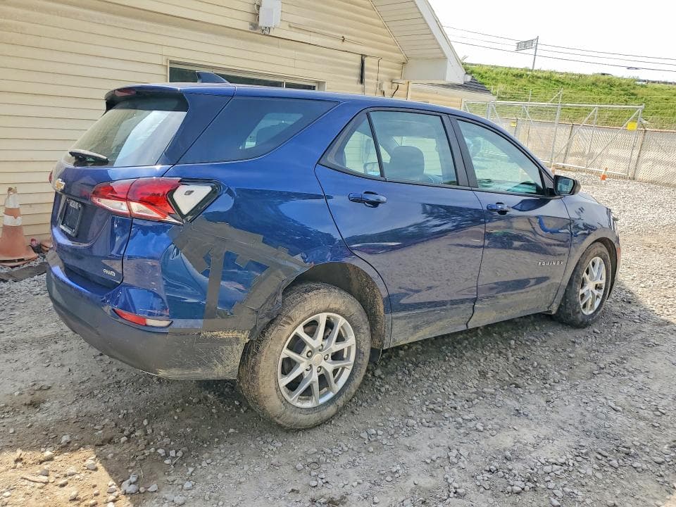 2022 CHEVROLET EQUINOX LS 3