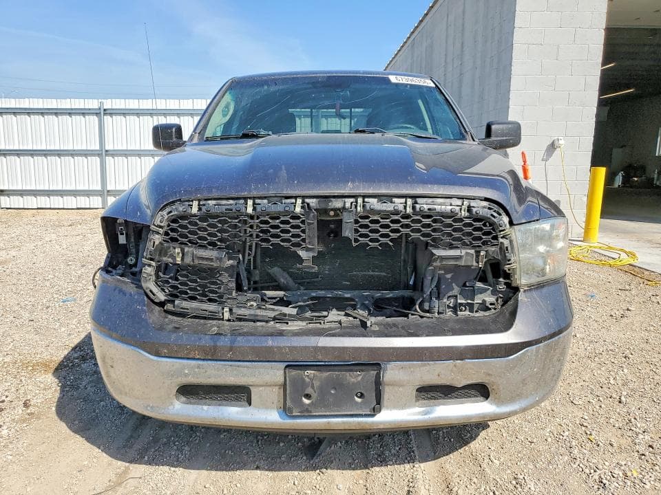 2017 RAM 1500 SLT 5