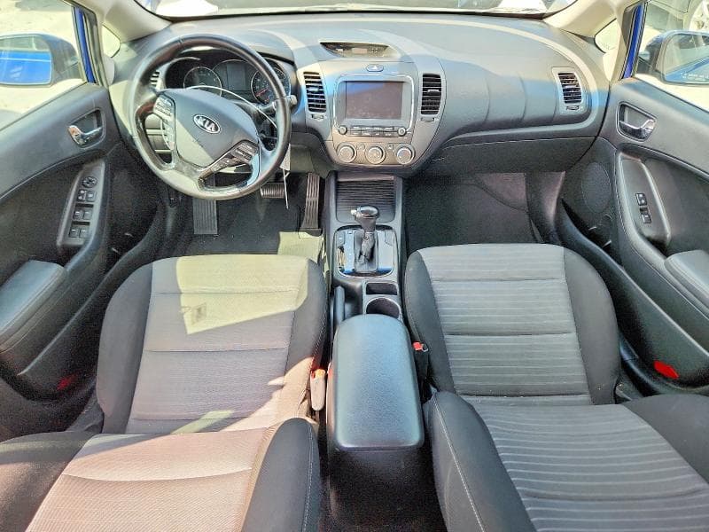 2017 KIA FORTE S 8