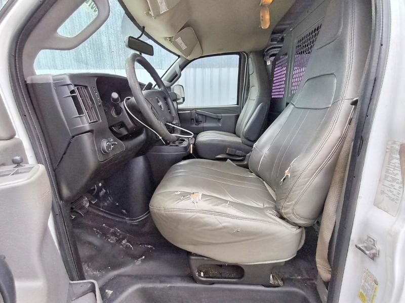 2017 GMC SAVANA G2500 7
