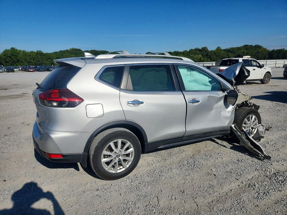 2019 NISSAN ROGUE S 3