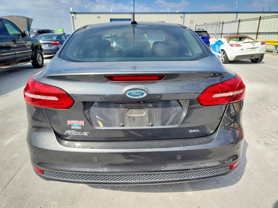 2017 FORD FOCUS SEL 6