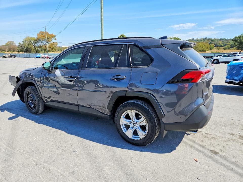 2019 TOYOTA RAV4 XLE 2