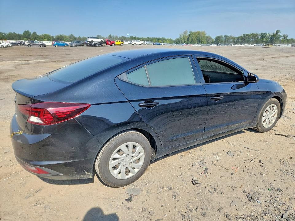 2020 HYUNDAI ELANTRA 3