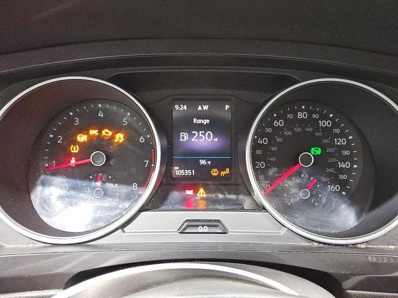 2021 VOLKSWAGEN TIGUAN SE 9