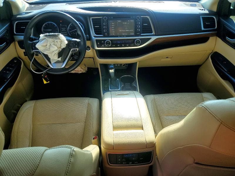 2017 TOYOTA HIGHLANDER LIMITED 8
