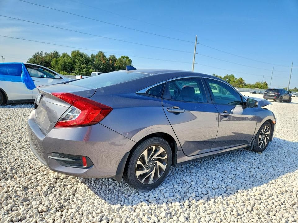 2017 HONDA CIVIC EX 3