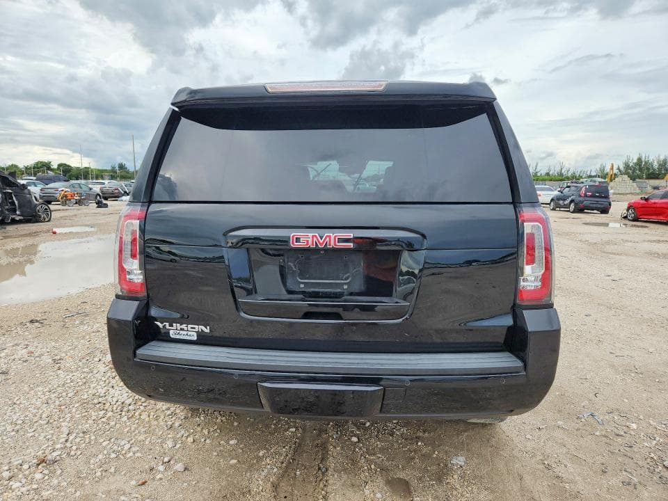 2018 GMC YUKON SLE 6
