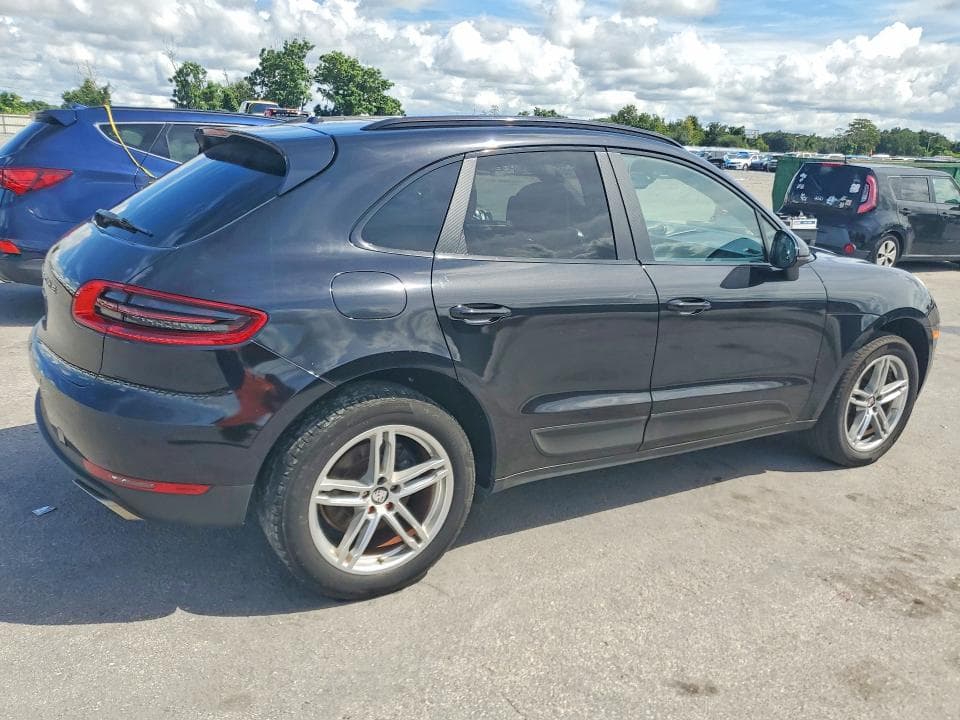 2017 PORSCHE MACAN 3