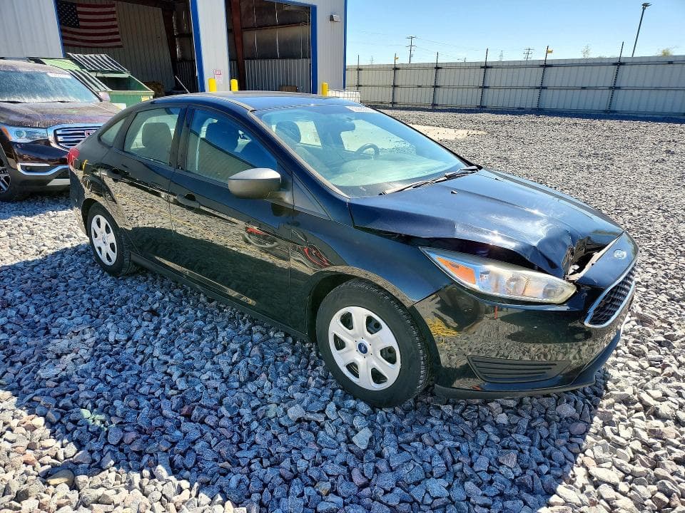2017 FORD FOCUS S 4