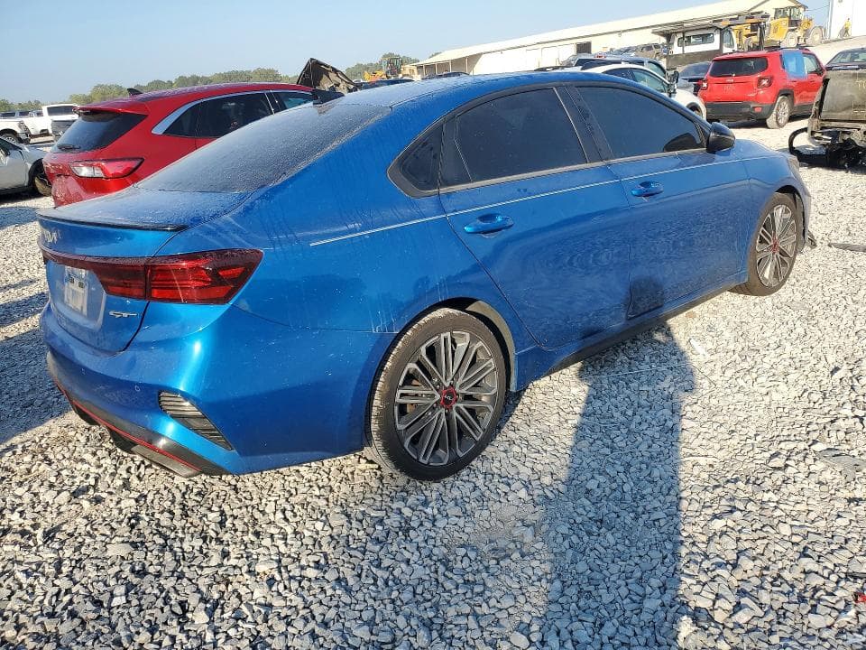 2022 KIA FORTE GT 3