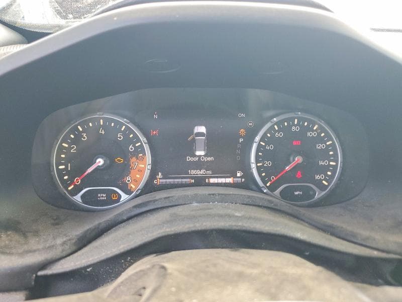 2018 JEEP RENEGADE TRAILHAWK 9
