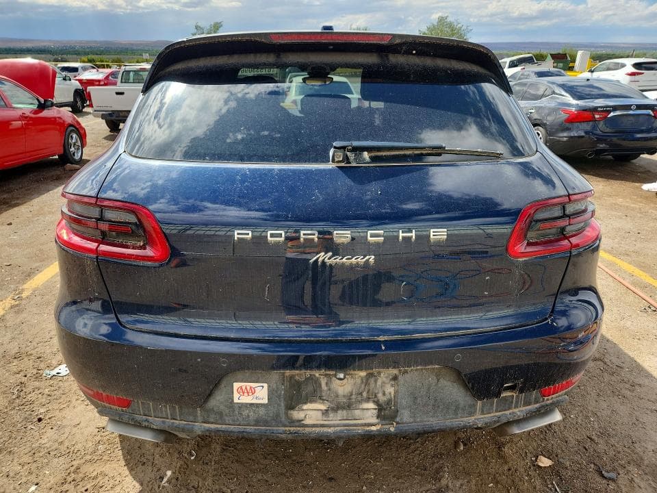 2018 PORSCHE MACAN 6