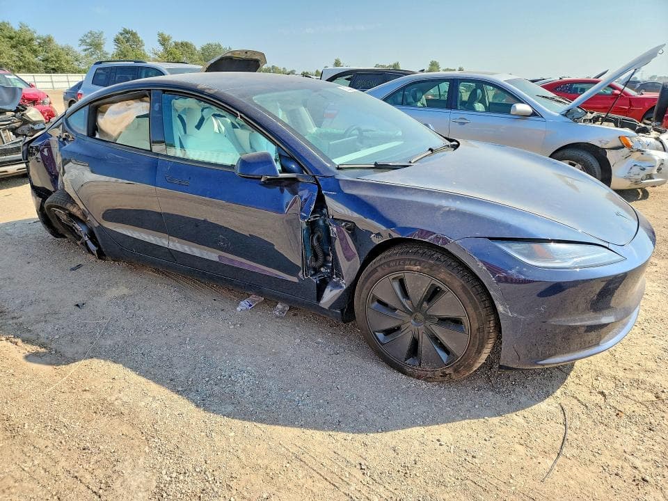 2026 TESLA MODEL 3 4