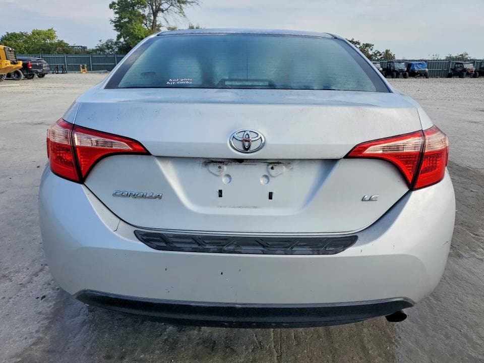 2018 TOYOTA COROLLA LE 6
