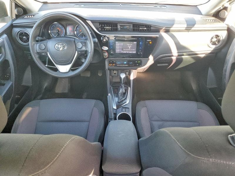 2017 TOYOTA COROLLA LE 8