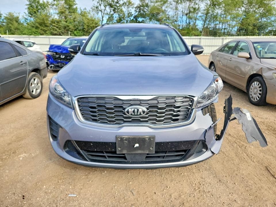 2020 KIA SORENTO S 5
