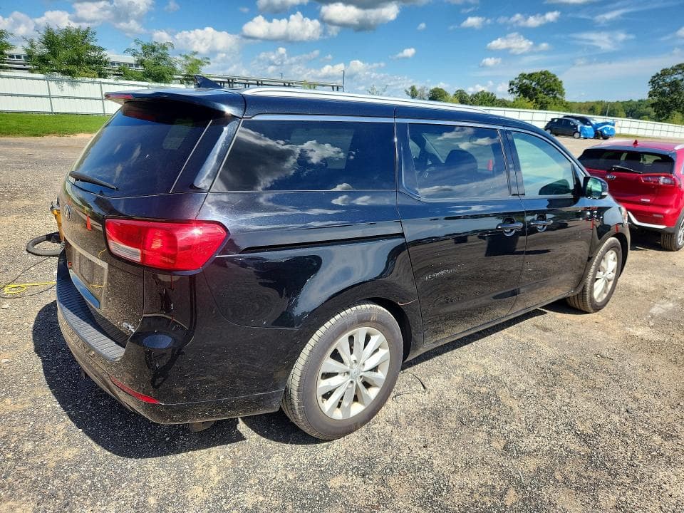 2017 KIA SEDONA EX 3