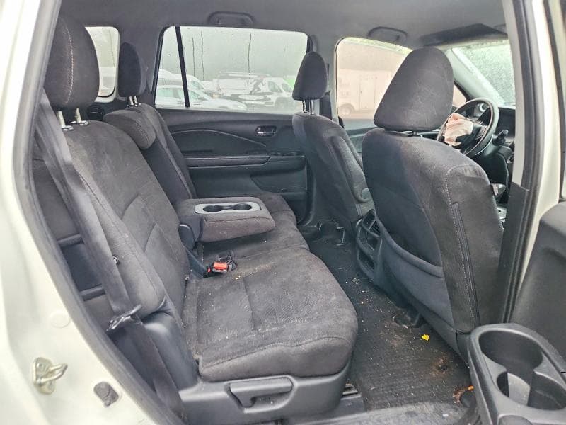 2019 HONDA PILOT LX 10