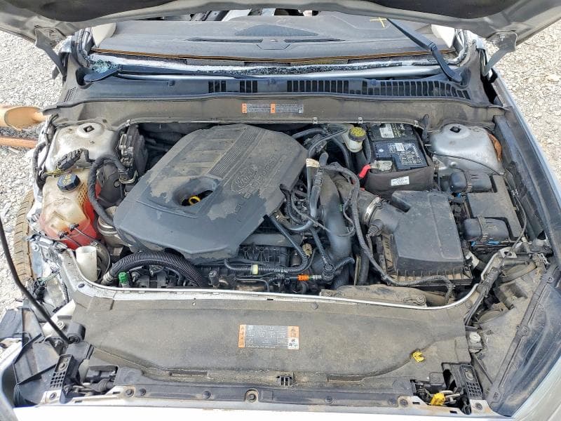 2017 FORD FUSION SE 11
