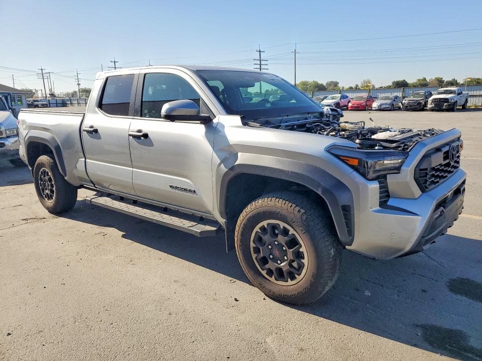 2024 TOYOTA TACOMA 4