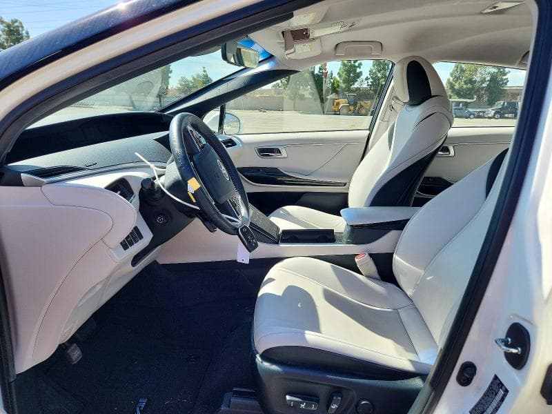 2019 TOYOTA MIRAI BASE 7