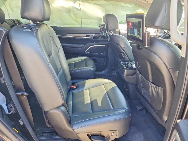 2021 KIA TELLURIDE S 10