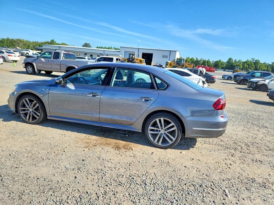 2018 VOLKSWAGEN PASSAT S 2