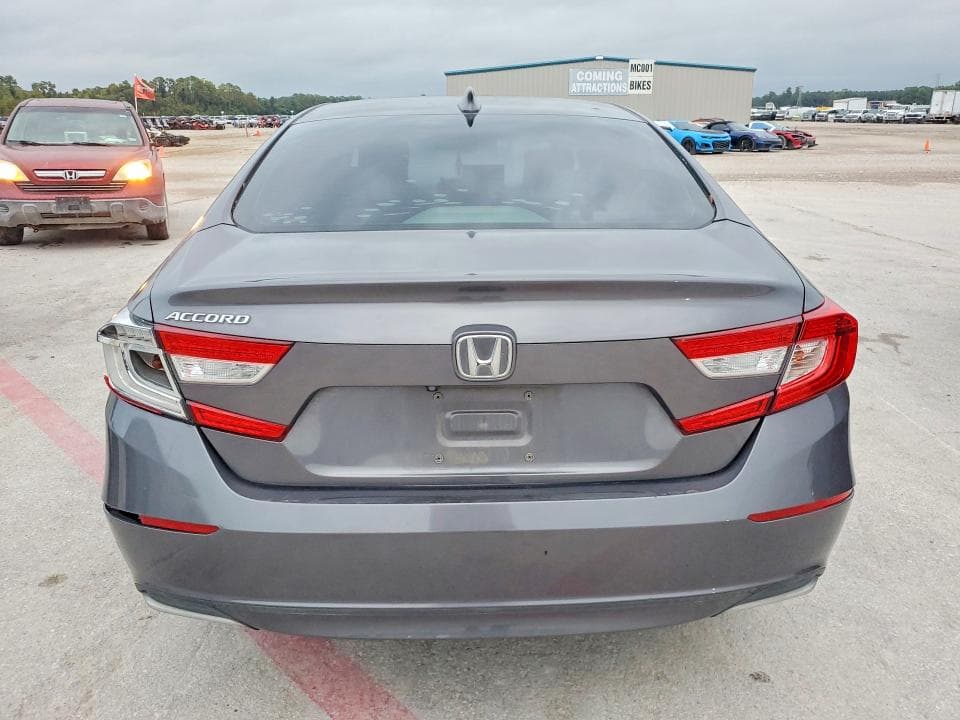2018 HONDA ACCORD LX 6