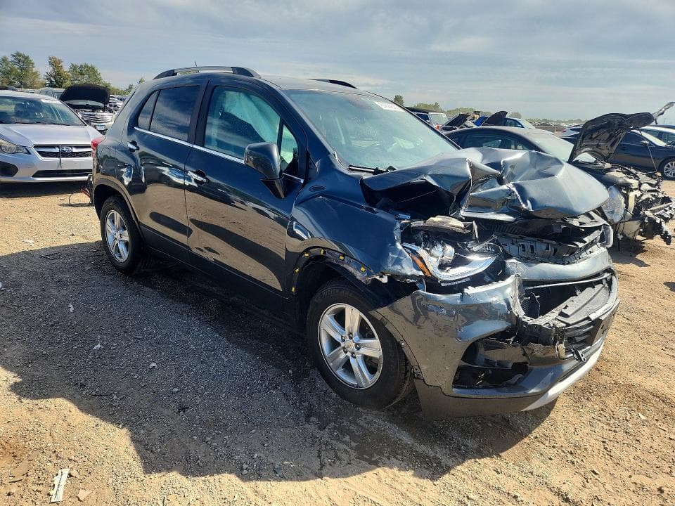 2018 CHEVROLET TRAX 1LT 4