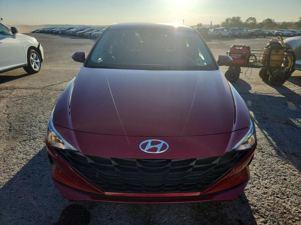 2023 HYUNDAI ELANTRA BLUE 5