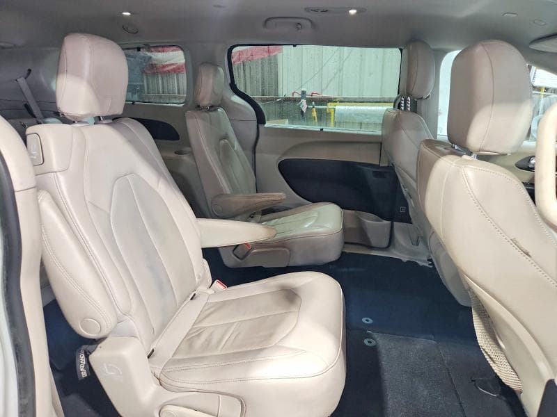 2021 CHRYSLER PACIFICA TOURING L 11