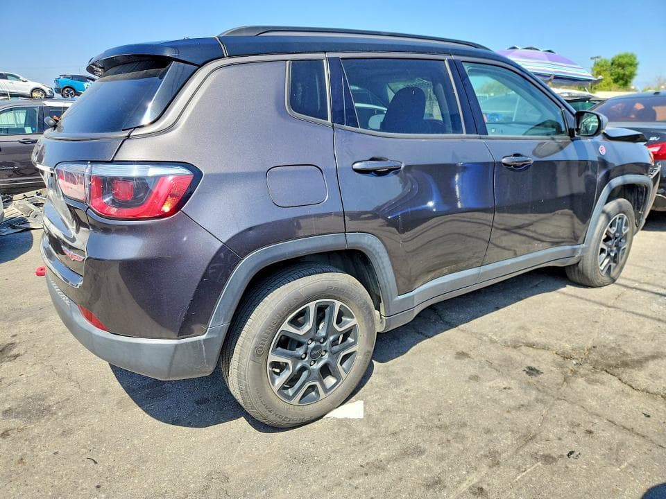 2019 JEEP COMPASS TRAILHAWK 3