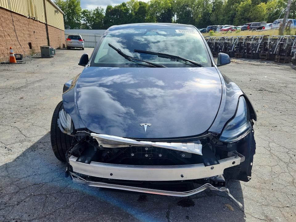 2023 TESLA MODEL Y 5