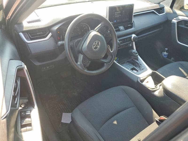 2024 TOYOTA RAV4 LE 8