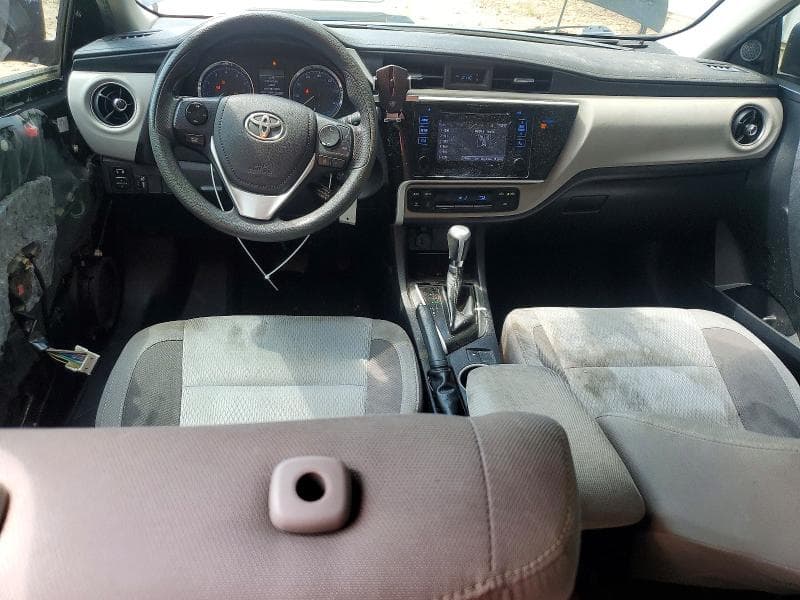 2018 TOYOTA COROLLA LE 8