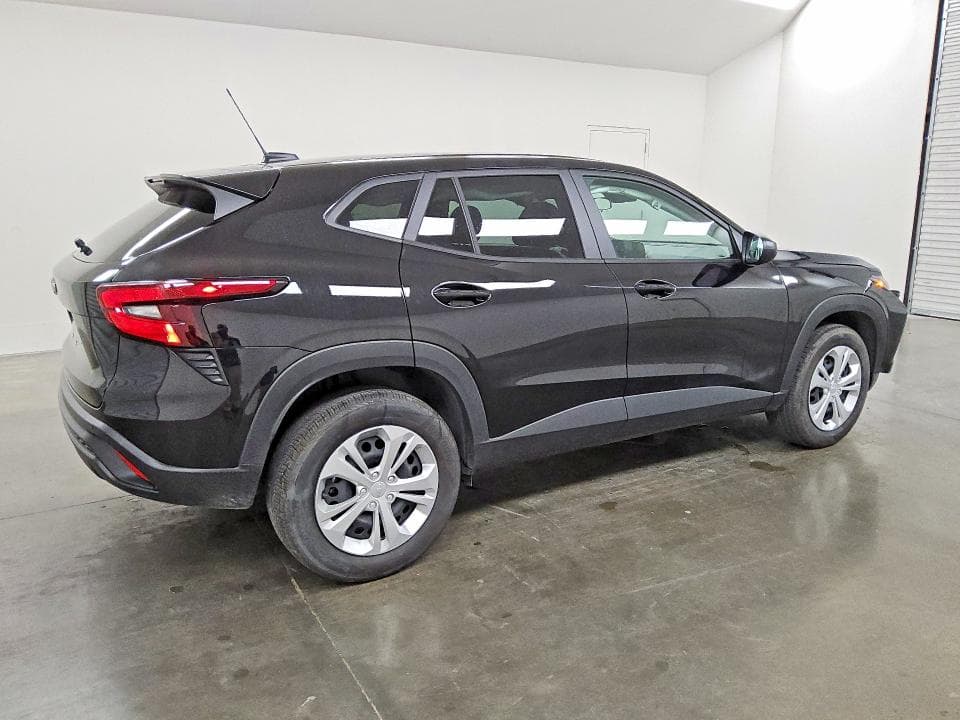 2026 CHEVROLET TRAX LS 3