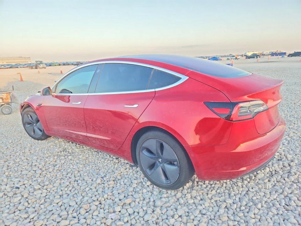 2018 TESLA MODEL 3 2