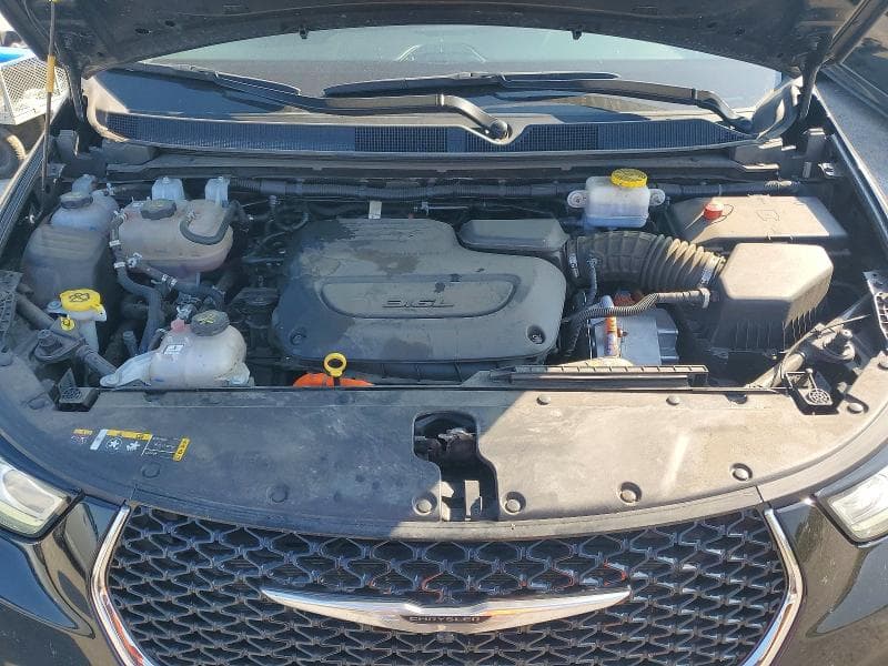 2024 CHRYSLER PACIFICA HYBRID SELECT 12