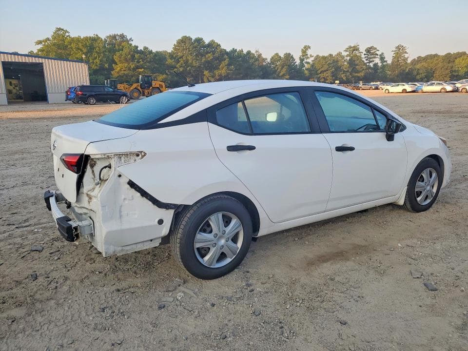 2020 NISSAN VERSA S 3