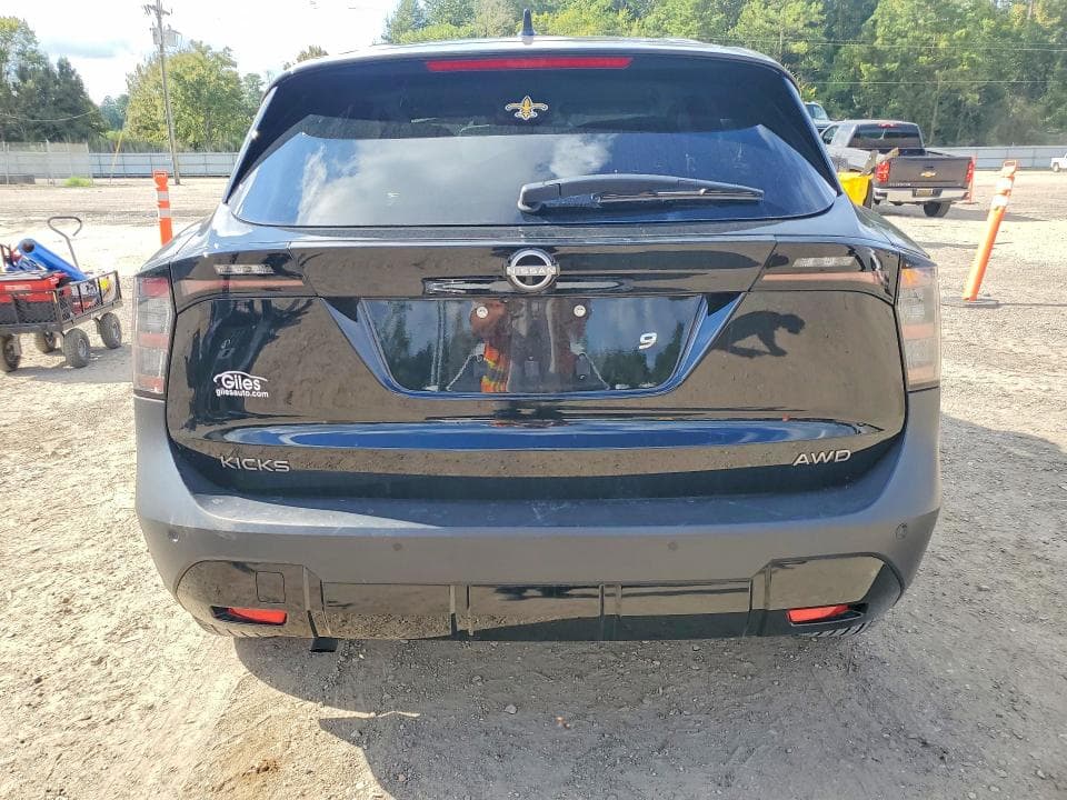 2025 NISSAN KICKS SV 6