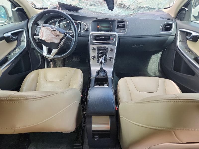 2018 VOLVO S60 PREMIER 8